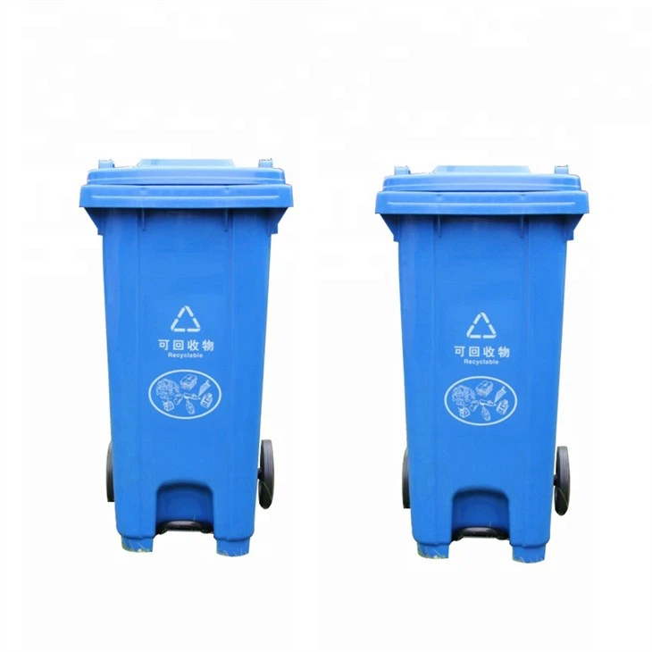 plastic trash bin with pedal